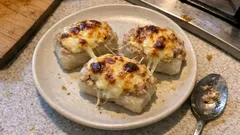 切り餅が余ったらこれ:レンジ→トースターで作る「ツナマヨチーズ餅」