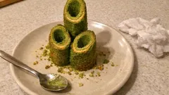 オーブン不要！卵焼き器で巻くだけ「門松風・抹茶バウムクーヘン」の作り方