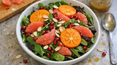 柿×ざくろ×ピンクグレープフルーツの冬サラダ：はちみつマスタードでさっぱり華やかに