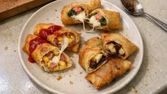 さけるチーズで春巻きが化ける：カリッととろ〜り3種（明太もち・コーンベーコン・バナナチョコ）