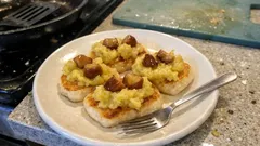 おせちの栗きんとんで簡単アレンジ：バターでカリッと焼く“スイートポテト風”餅