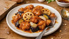 冷凍から揚げで酢鶏がすぐ作れる：揚げずに甘酢あんを絡める簡単レシピ