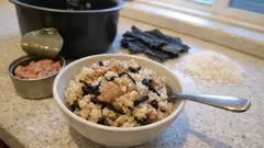 塩昆布とツナ缶だけで味が決まる：炊飯器で簡単「ふじっ子」炊き込みごはん