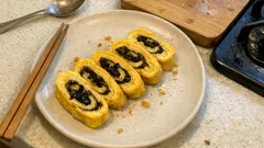 刻んで混ぜて焼くだけ:昆布巻き玉子焼きでおせちをおいしくリメイク(約10分)