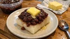 レンジだけでとろける「あんバター餅」—水に浸して失敗しにくい作り方