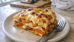 先にローストで甘み倍増：かぼちゃ・さつまいもの野菜ラザニア（チーズベシャメル）