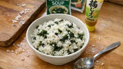 炊飯器に入れて炊くだけ:わかめスープの素でだし香るわかめご飯