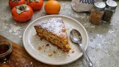 完熟柿でしっとりふわっ。ミキサーで作る柿のケーキ（オレンジの香り）