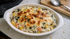 さけ茶づけで作るトースタードリア：ご飯に混ぜて焼くだけ、チーズが香ばしい簡単ランチ