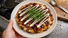 余った切り餅で満足お好み焼き風「餅のモダン焼き」—チーズでとろ〜り